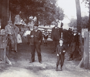 1903-collins-george-in-england